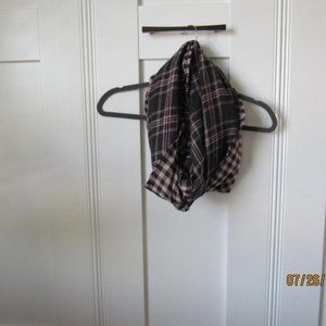 Black and pink scarf